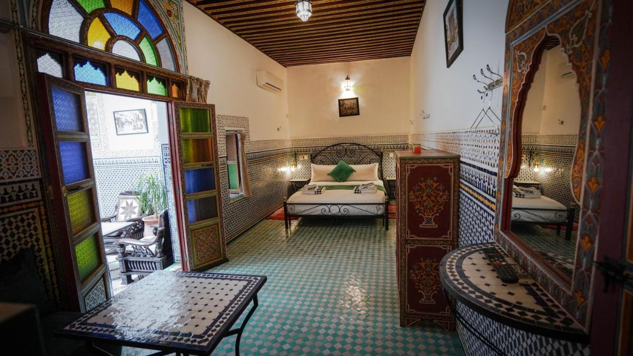 House Guest house *