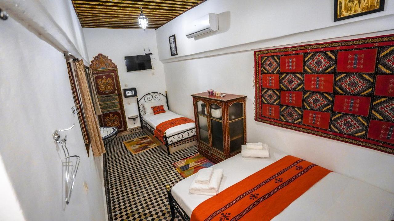 House Guest house *